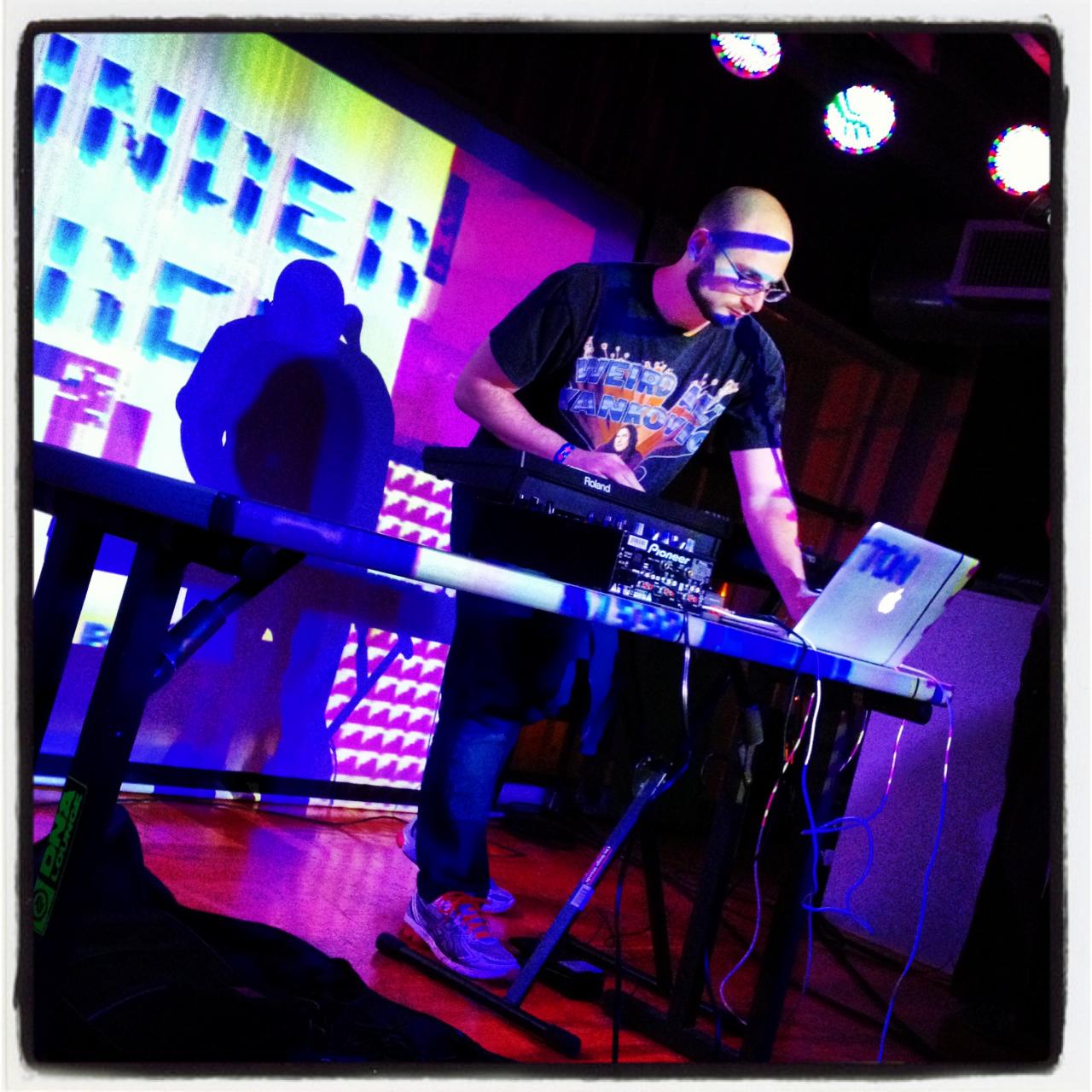 Extent of the Jam (Louis Gorenfeld) and Revolt performing at DNA Lounge for 8bitSF